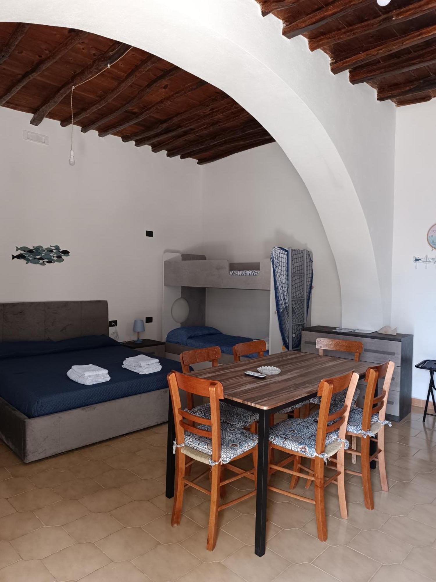 Perla Spiaggia Leni Exterior foto